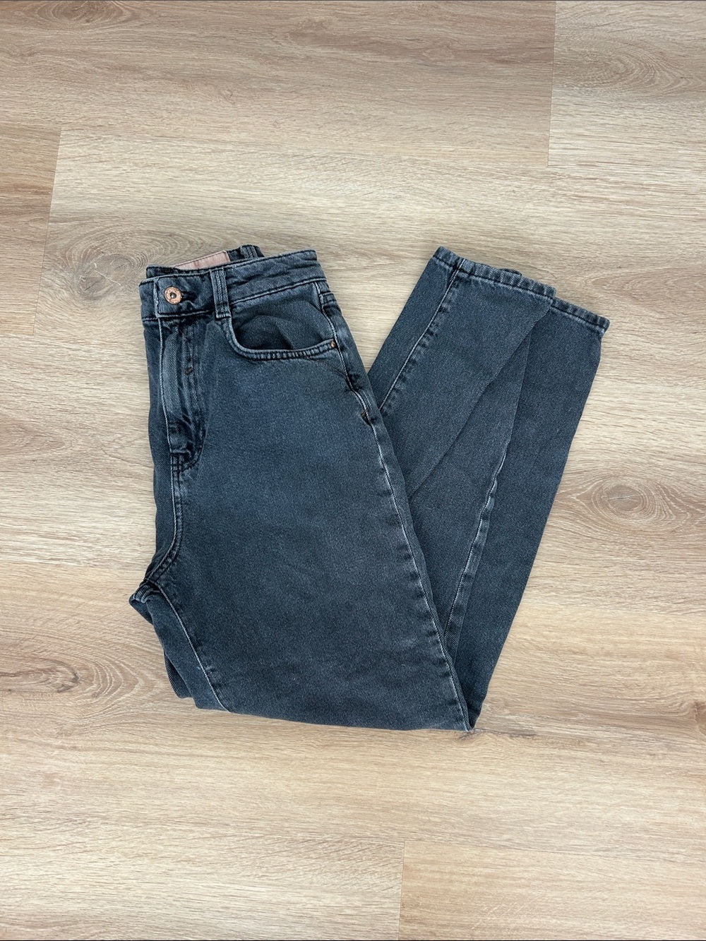 Zara Women's mom Jeans in Washed Black